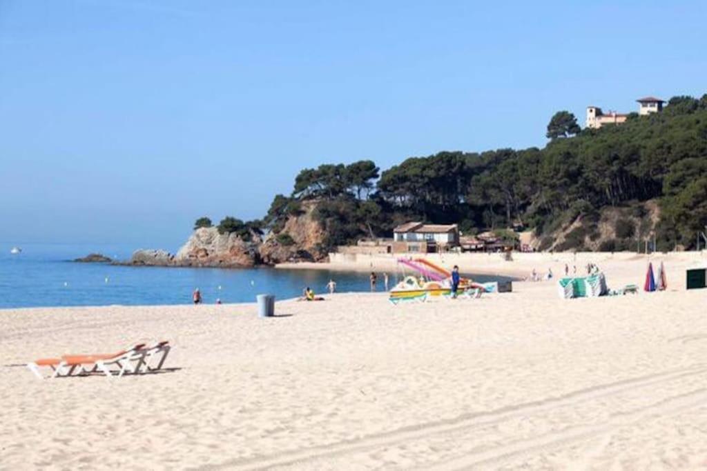Apartamento Lujoso Piso Enfrente De Playa De Fenals, 2 Terrazas Lloret de Mar Exterior foto
